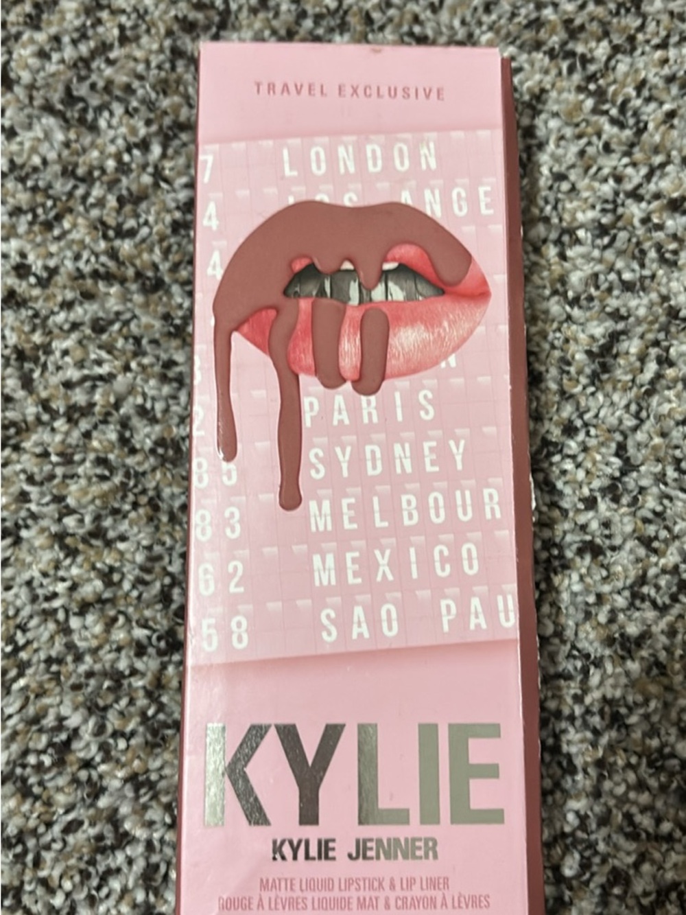 Kylie Cosmetics Matte Liquid Lipstick & Lip Liner - Dusty Rose